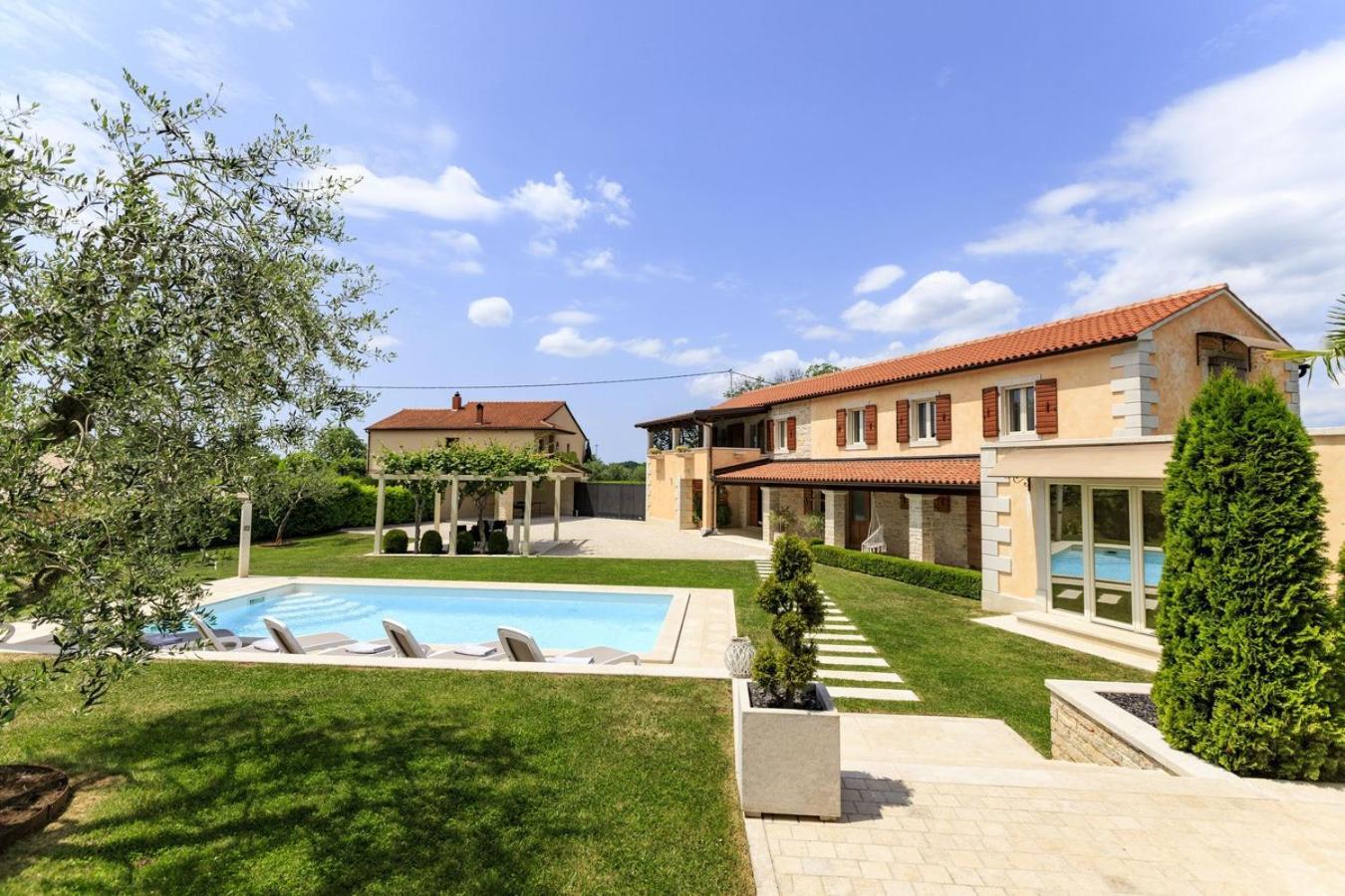 Villa Viscum In Central Istria For 8 Persons With Large Garden - Pet Friendly Pazin Eksteriør bilde