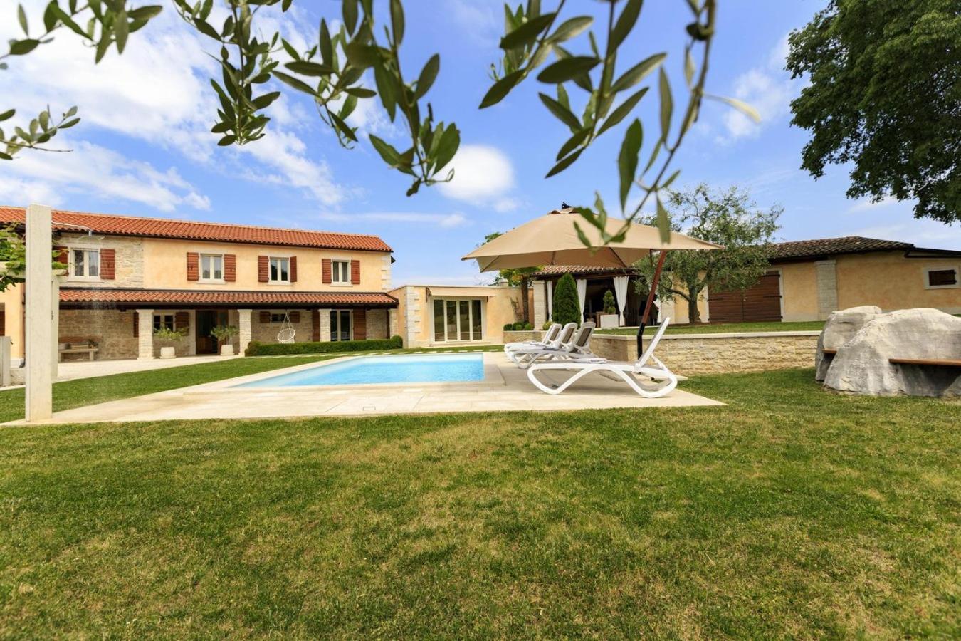 Villa Viscum In Central Istria For 8 Persons With Large Garden - Pet Friendly Pazin Eksteriør bilde