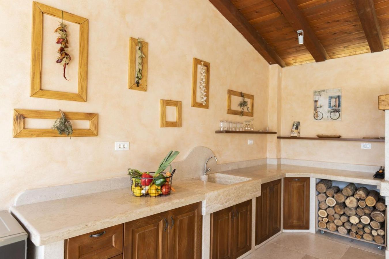 Villa Viscum In Central Istria For 8 Persons With Large Garden - Pet Friendly Pazin Eksteriør bilde