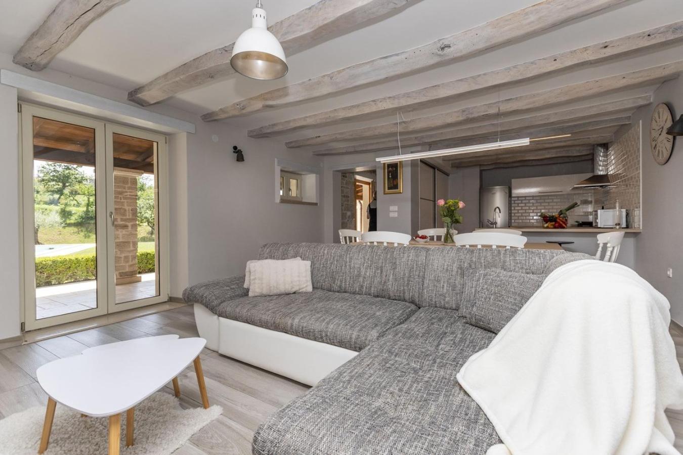 Villa Viscum In Central Istria For 8 Persons With Large Garden - Pet Friendly Pazin Eksteriør bilde