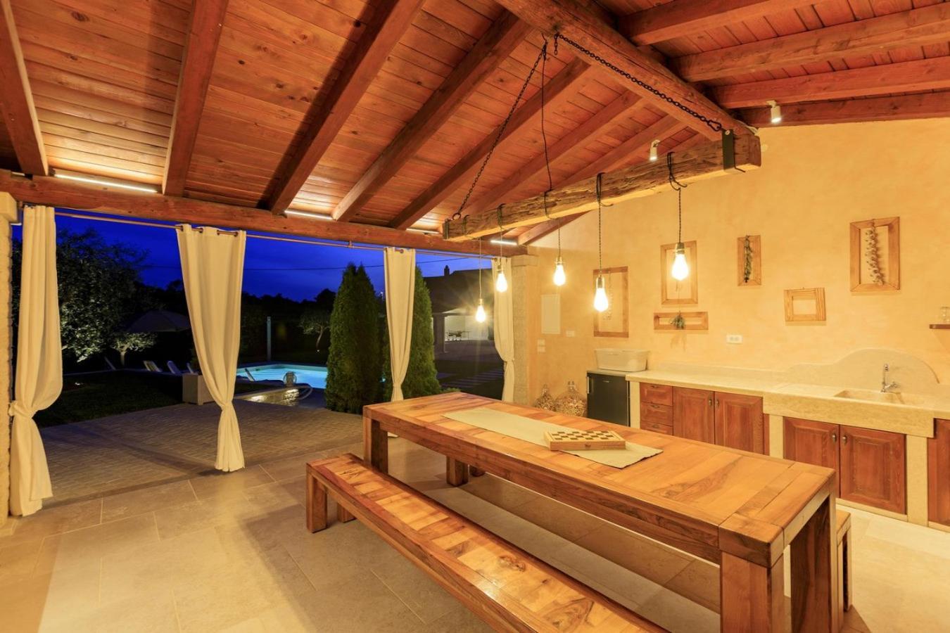 Villa Viscum In Central Istria For 8 Persons With Large Garden - Pet Friendly Pazin Eksteriør bilde