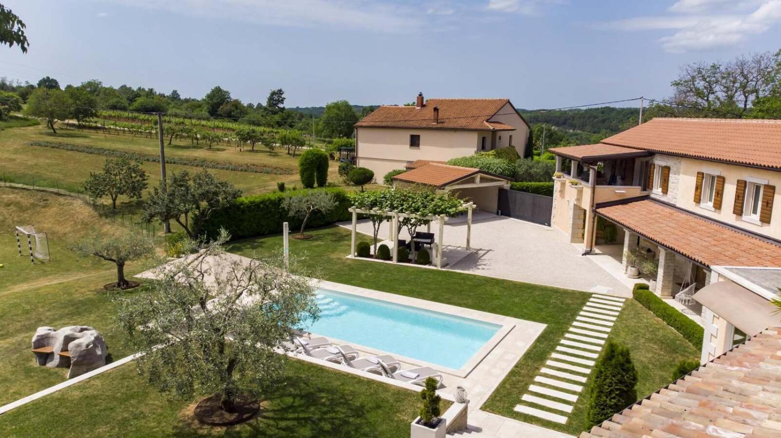 Villa Viscum In Central Istria For 8 Persons With Large Garden - Pet Friendly Pazin Eksteriør bilde
