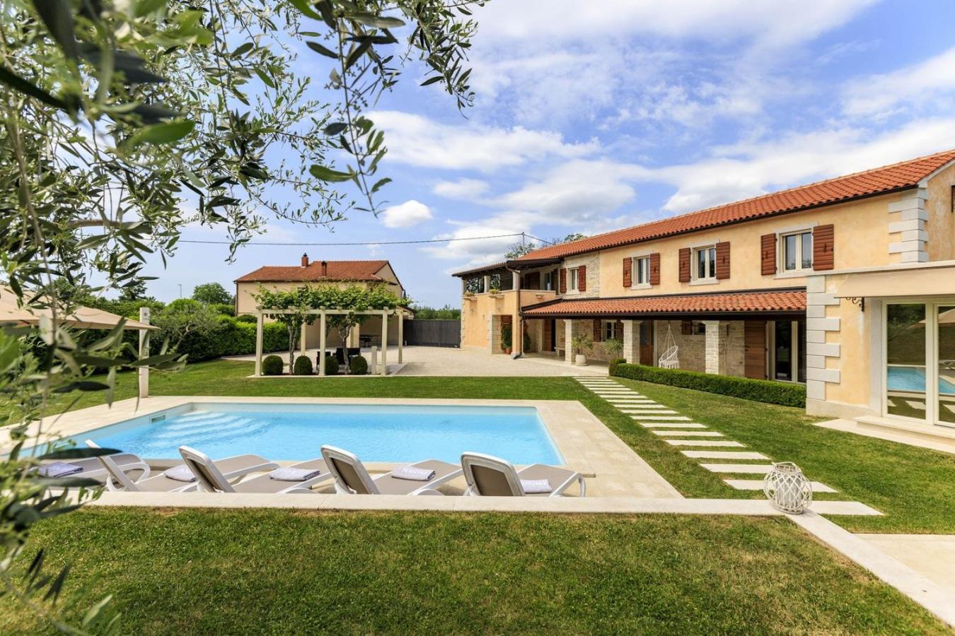 Villa Viscum In Central Istria For 8 Persons With Large Garden - Pet Friendly Pazin Eksteriør bilde